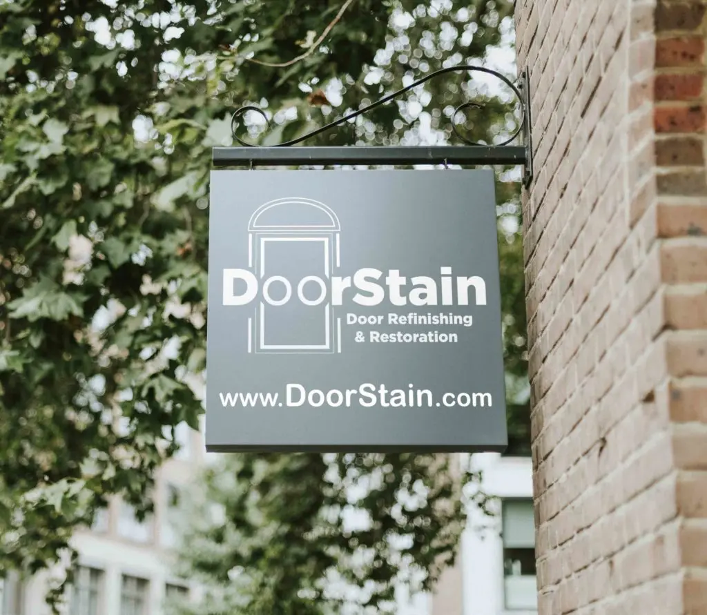 Door Refinishing South Florida, Miami, and surrounding South Florida areas Logo