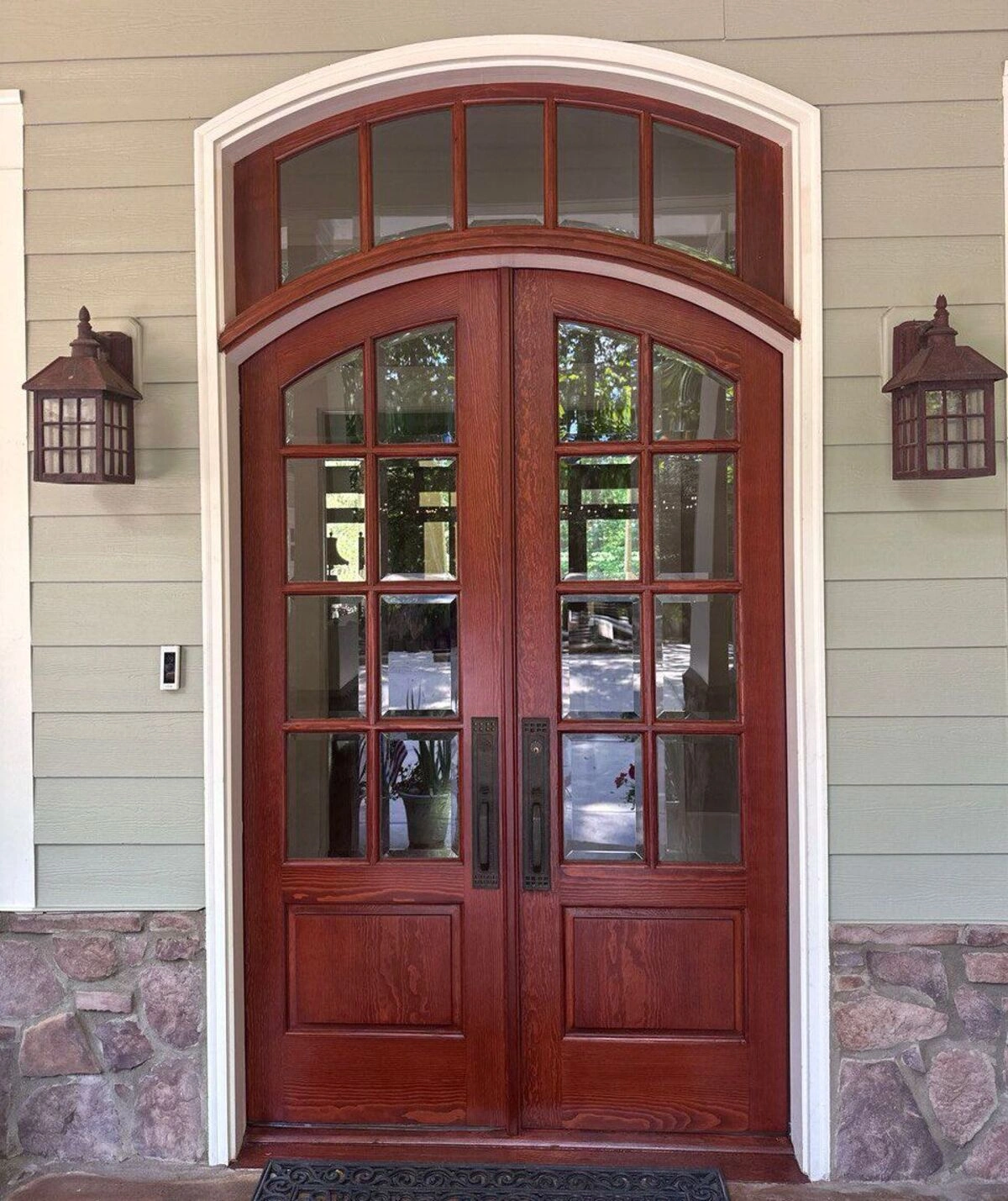 Door refinishing steps in Florida
